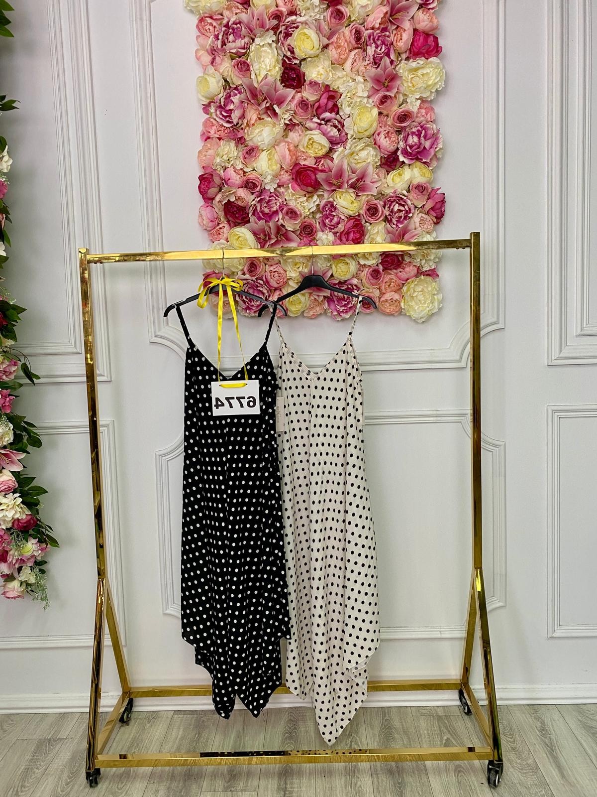 SUKIENKA W GROSZKI 6774