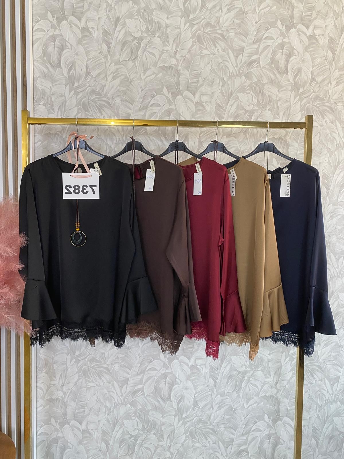 BLUZKA Z GIPIURĄ 7382