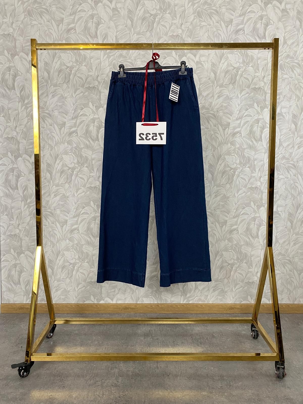 JEANSY MIĘCIUTKIE PROSTA...