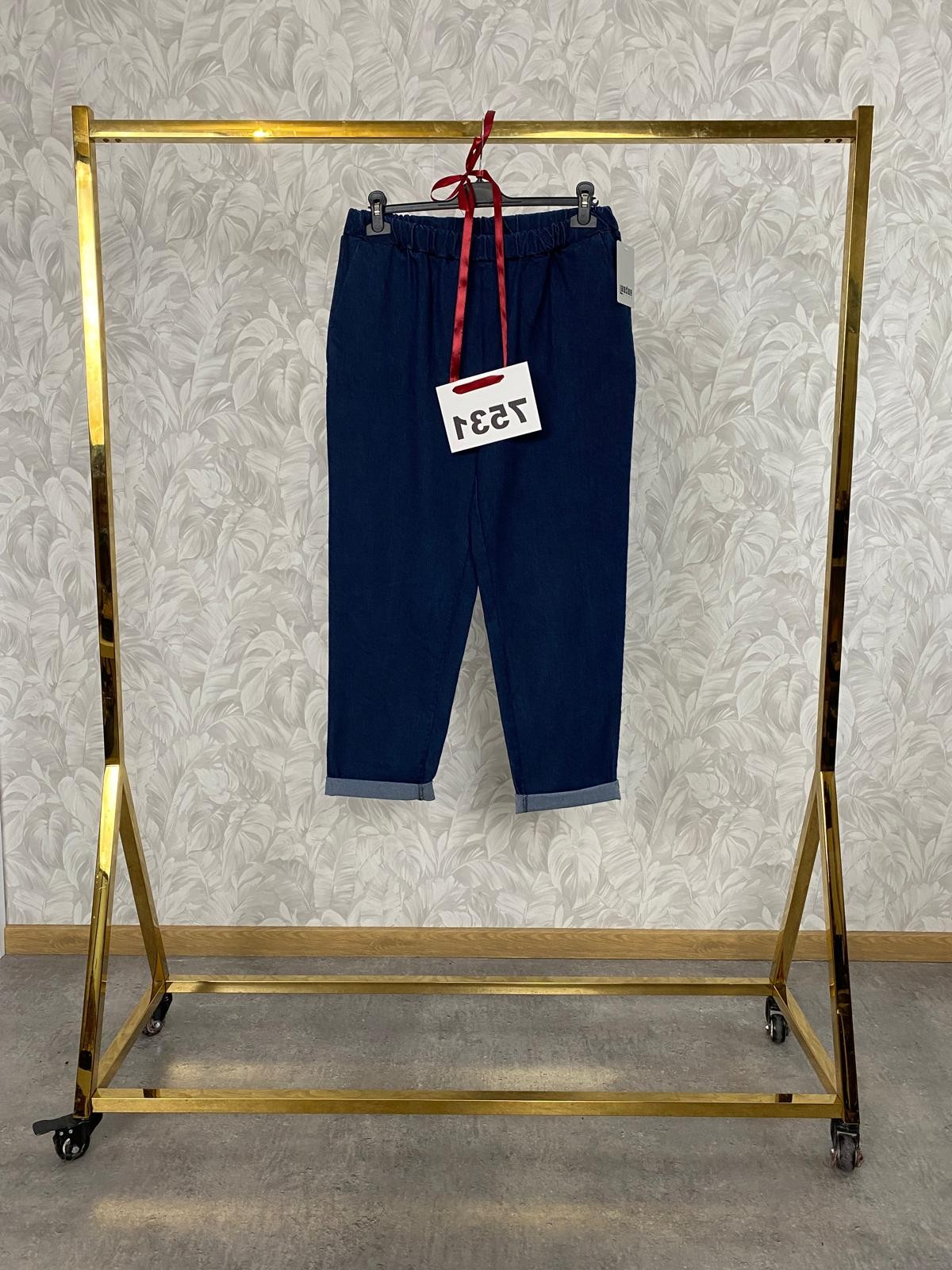 JEANSY MIĘCIUTKIE ZWĘŻANE 7531