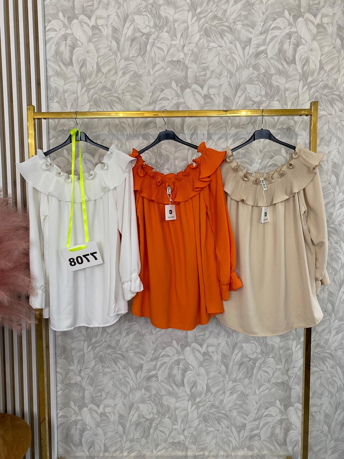 BLUZKA Z PLISKĄ BARONOWA 7708