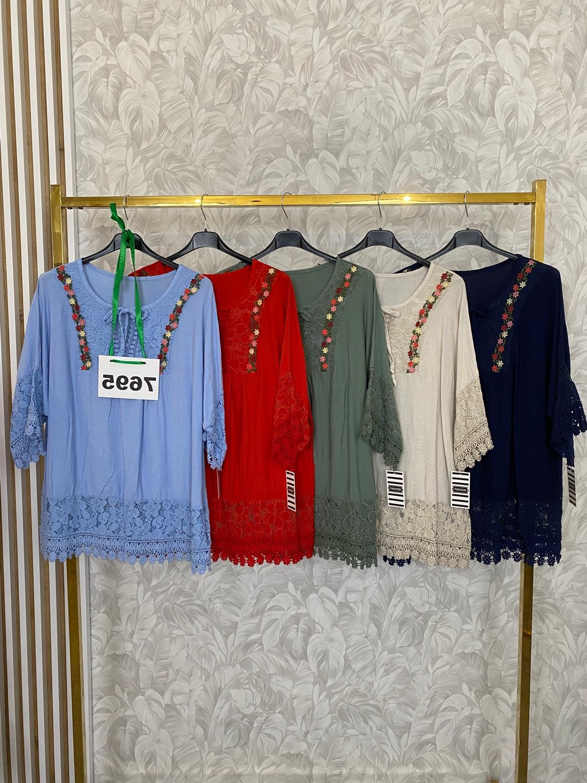 BLUZKA ROZWAŻNA I...