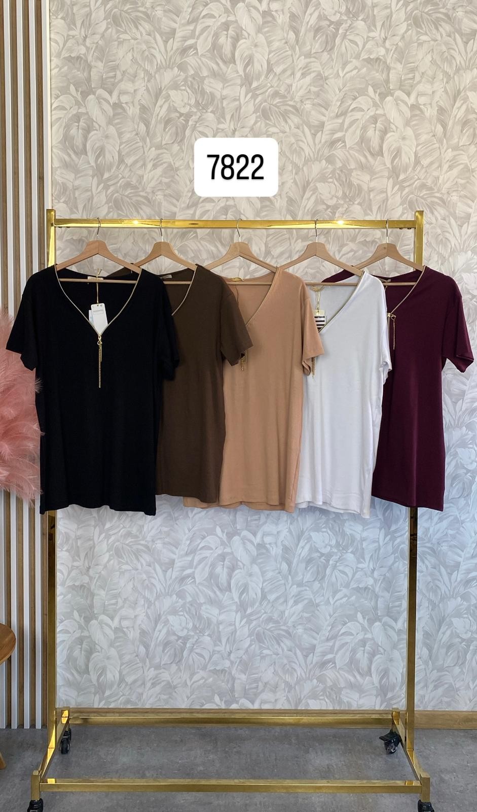 BLUZKA SUWAK Z ŁAŃCUSZKIEM...