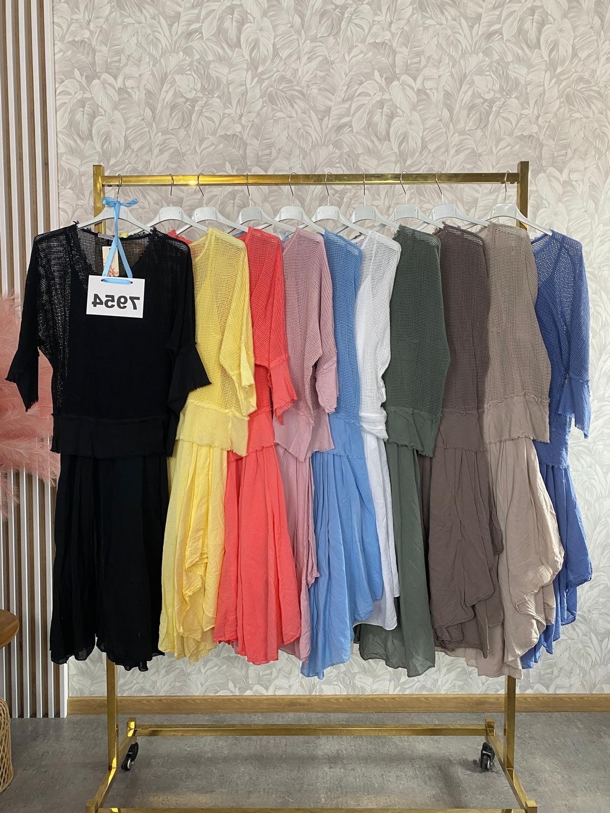 SUKIENKA INGRID 7954