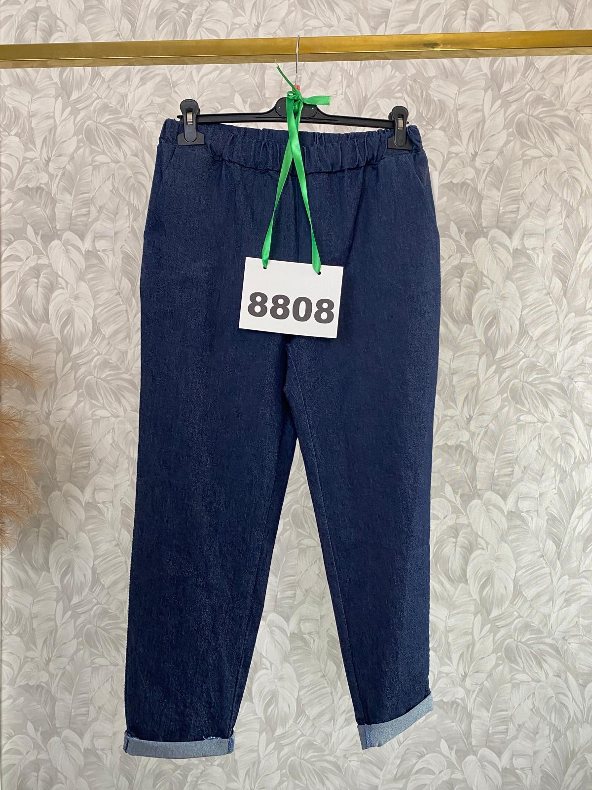 SPODNIE JEANS „MIĘCIUTKIE”...